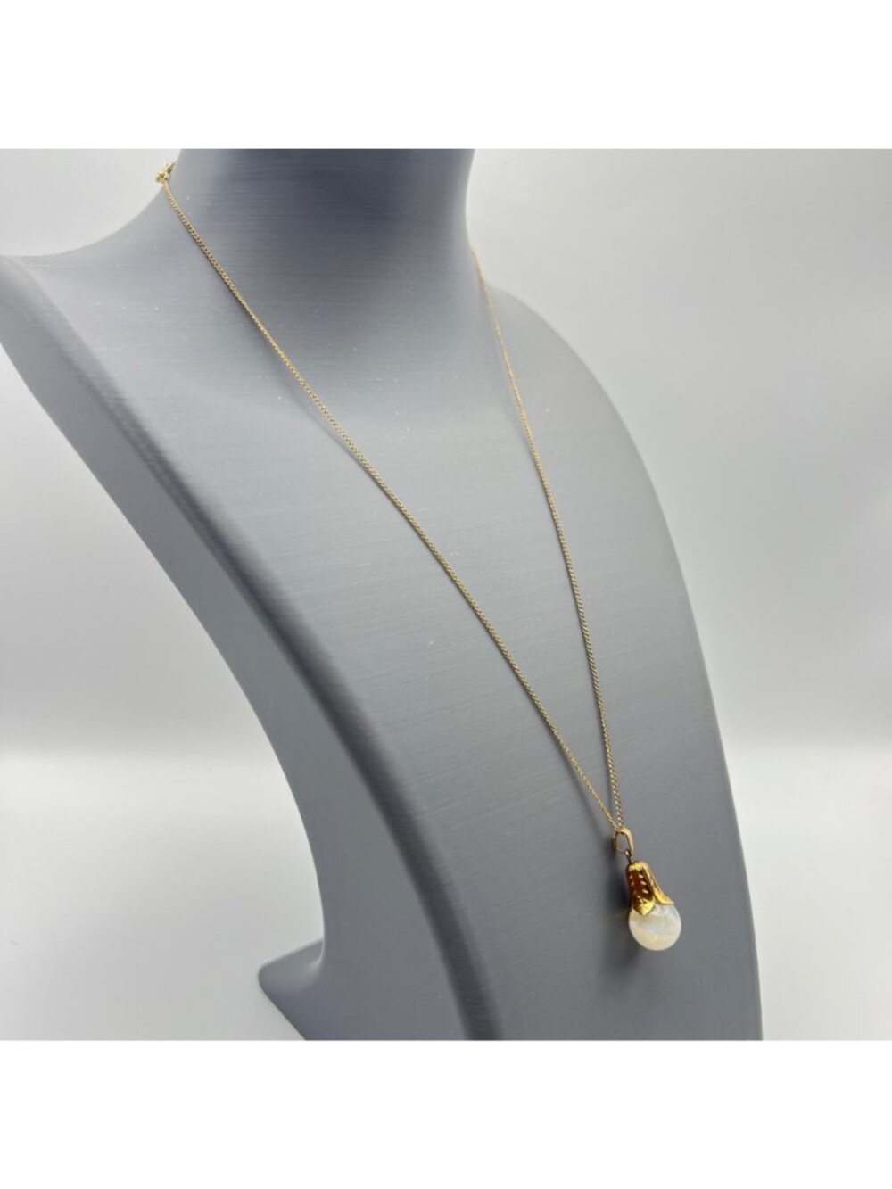 Vintage Gold Filled Pendant Necklace Floating Opal Chip 1/20 12K Glass Orb - Picture 4 of 13